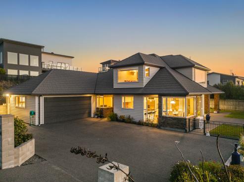 18 Kahurangi Heights, Aotea