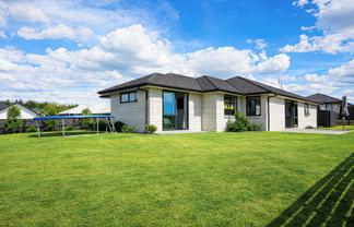 8 Rongopai Close, TE KAUWHATA