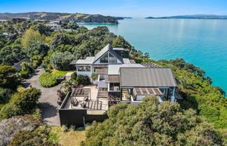 66 Kennedy Point Road, Waiheke Island
