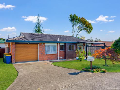 52 Bodi Place, Te Atatu South