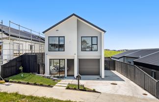 92 Huanui Drive, Orewa