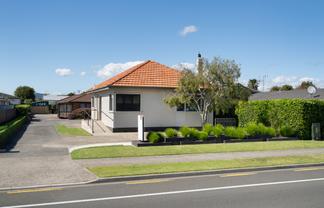 Affordable Character Office with Road Frontage