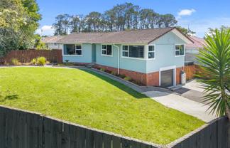 31 Thornlow Street, Glendene