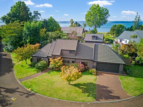 38 Gemini Place, Kawaha Point