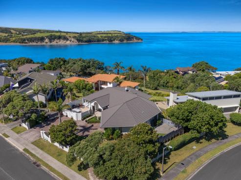 2 Belle-mer Place, Gulf Harbour