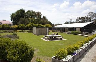 Hospitality opportunity on State Hwy 16