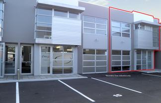 Live/Work Opportunity