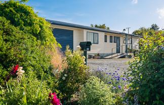 33 Bourke Street, Waikouaiti