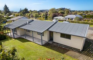 33 Bourke Street, Waikouaiti