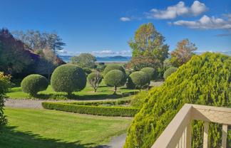 816 North Road, Clevedon
