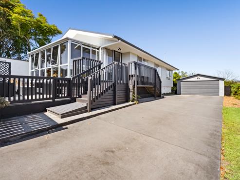 33 Norwich Avenue, Spotswood