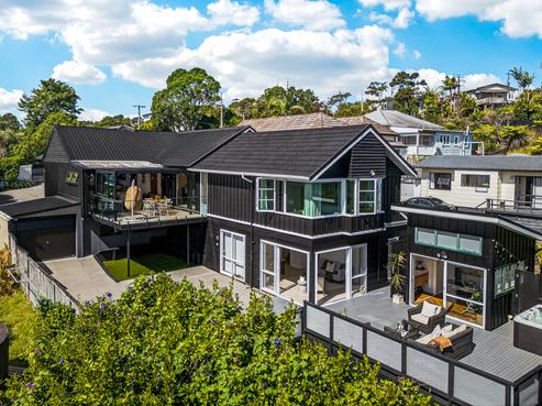 6 Blacks Road, Greenhithe