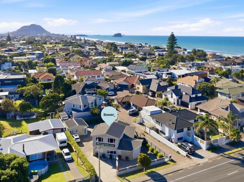 55 Golf Road, Paraparaumu Beach