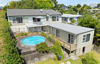 111 Glengarry Road, Glen Eden