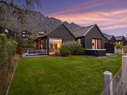 15 McKenzies Shute, Jacks Point