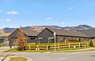 17 Armidale Crescent, Wanaka
