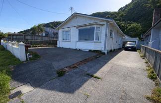 45 Moa Point Road , Lyall Bay