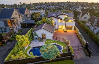 41 Bay Road, Saint Heliers