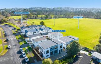 15D Granville Drive, Massey