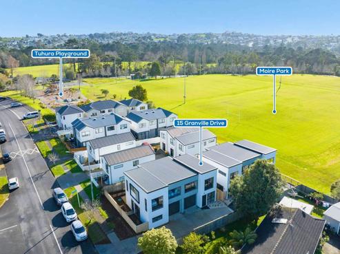 15D Granville Drive, Massey