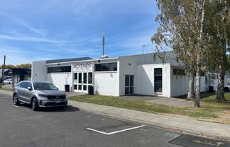 Flexible Space for Showroom, Fitness or Trade