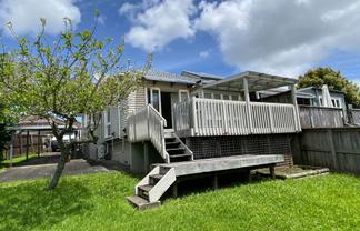 2/122 St Johns Road, Saint Johns