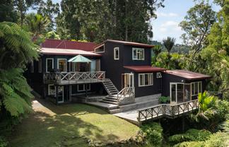 36 Tainui Road, Titirangi