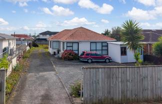 49 Buckland Road, Mangere East