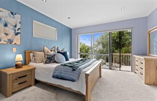 589D East Coast Road, Browns Bay