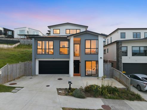 10 Alluvial Street, Flat Bush