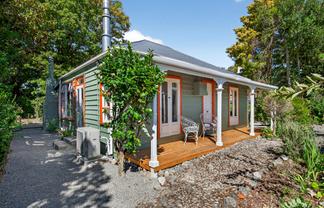 131 Main Street, Greytown
