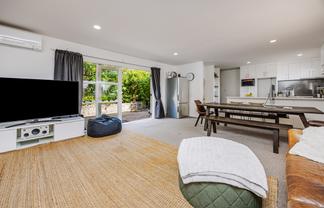10/57 Gladstone Road, Northcote