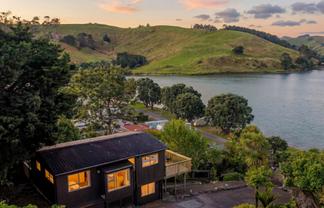 72 Clinton Road, Matakana
