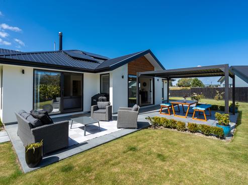 92 Holyhead Street, Outram