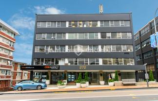 FULL TOP FLOOR WITH VIEWS IN PARNELL