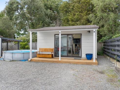 7 Deller Drive, Carterton