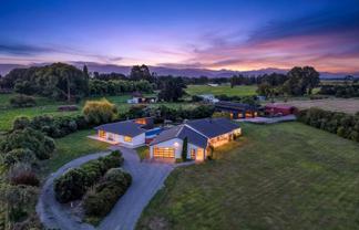 210 Wards Line, Morison Bush, Greytown