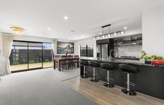 100 Lenborough Drive, Craigieburn