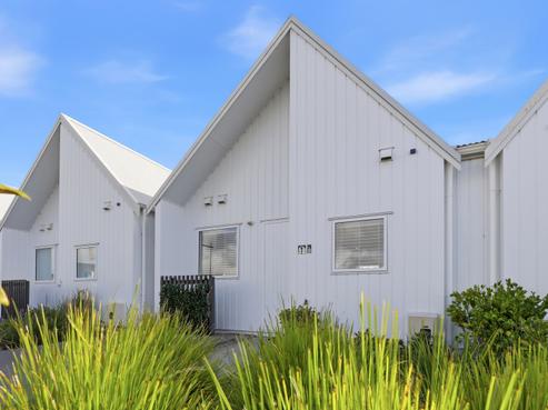 32B Taikura Avenue, Red Beach