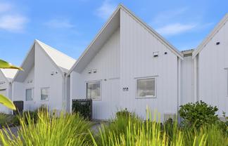 32B Taikura Avenue, Red Beach