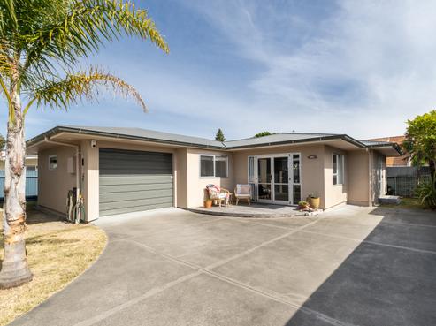 3A The Esplanade, Westshore
