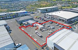 1,484M² OF CENTRAL YARD ON LUNN AVE
