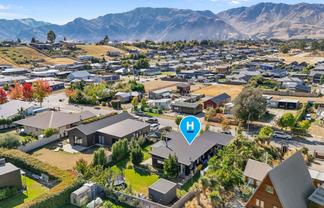 8 Bell Street, Lake Hawea