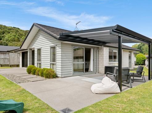 14 Conniston Way, Pyes Pa