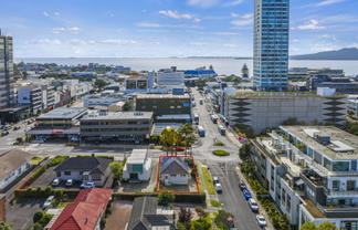 Takapuna corner classic with development upside