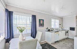 110 Morris Spence Avenue, Onekawa
