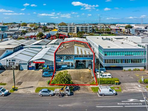 6 Gloucester Park Road, Onehunga