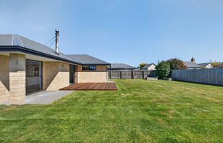7 Cressy Place, Darfield