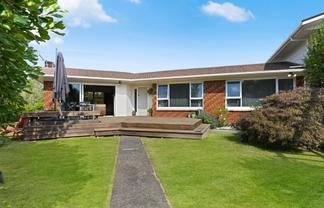 6 Eton Drive, Hillcrest