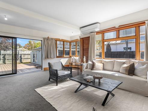 35 Wilsons Road South, Saint Martins
